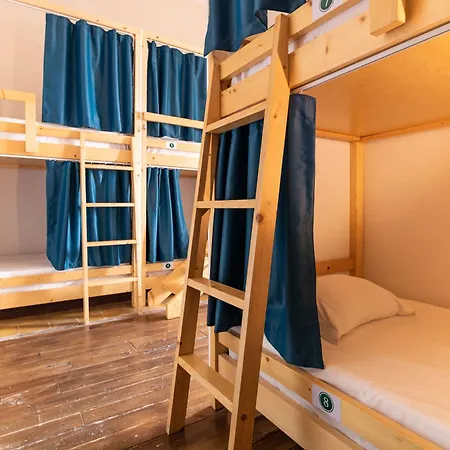 Tilia Hostel Φάρο
