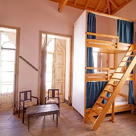 Auberge de jeunesse Tilia *